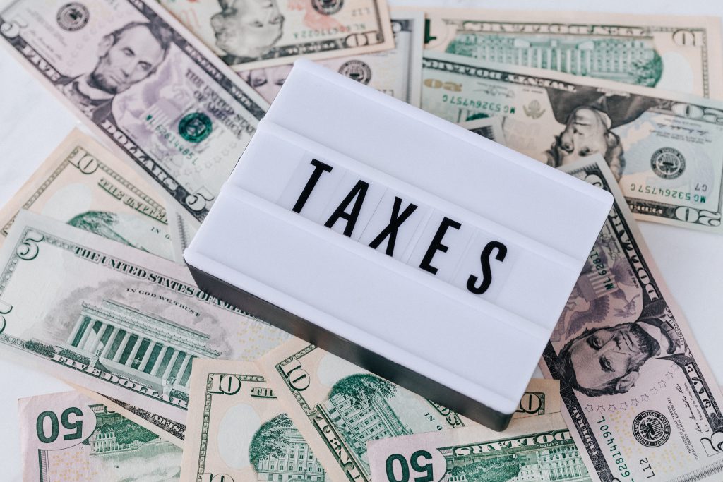 Innovative Ways to Reduce Taxable Life Settlement Advisors